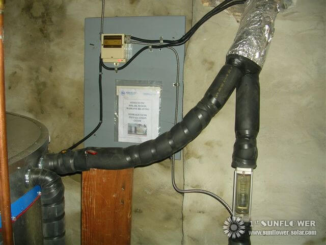 تركيب خزانات السباكة والتخزين لنظام التسخين الشمسي