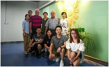 حول لنا الصورة slide3